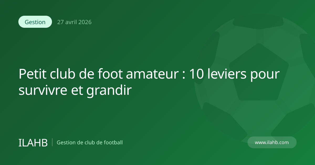 Petit club de foot amateur rural avec des joueurs sur un terrain communal